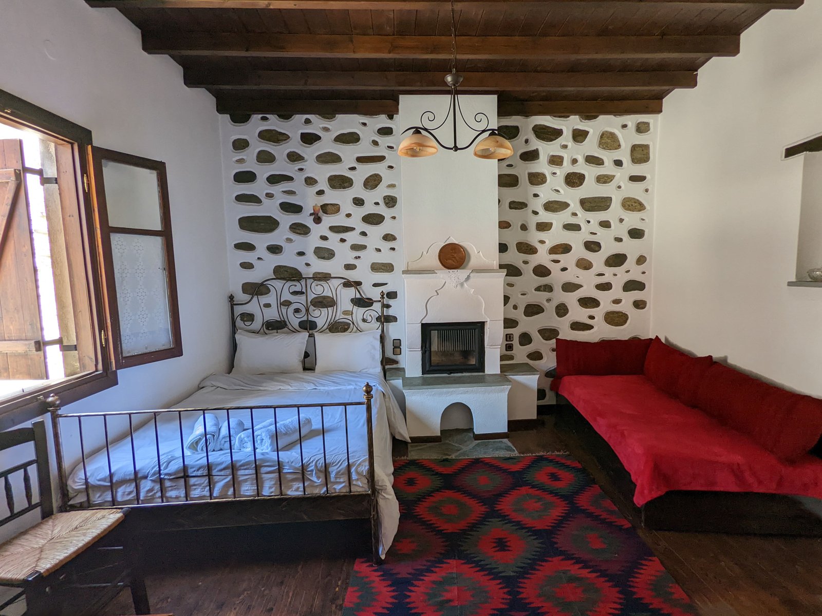 Agnanti I room — views of Mytikas and the Throne of Zeus